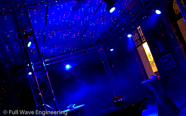gal/Party/VH0L5491.jpg